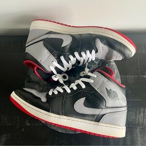 Nike Air Jordan 1 Bred Shadow Men’s Size 12 (DQ8426-006) Black Grey Red